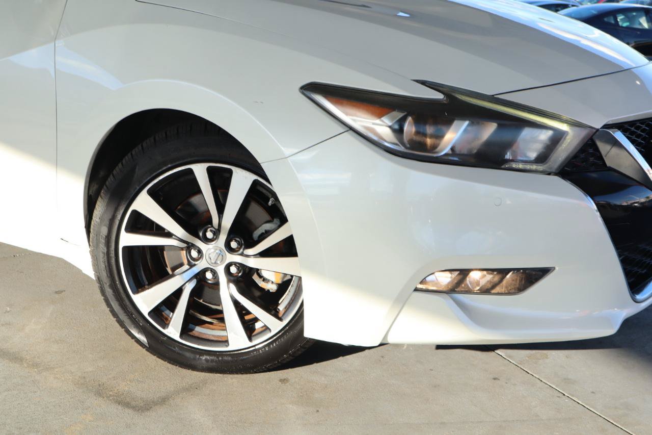 Used 2017 Nissan Maxima 3.5 SV FWD image 4
