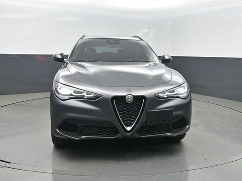 Used 2024 Alfa Romeo Stelvio Ti AWD/4WD image 40