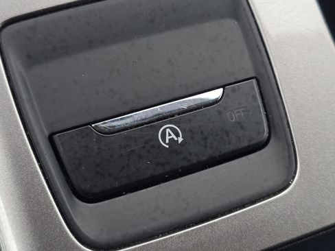 Used 2024 Ford Edge SEL AWD/4WD image 9