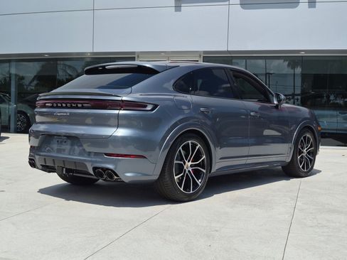 New 2026 Porsche Cayenne S AWD/4WD image 9