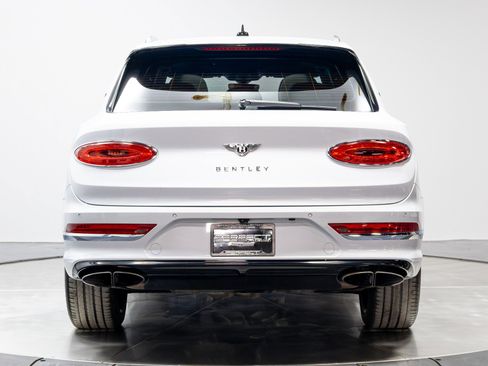 Used 2021 Bentley Bentayga V8 First Edition w/ First Edition Specification image 50