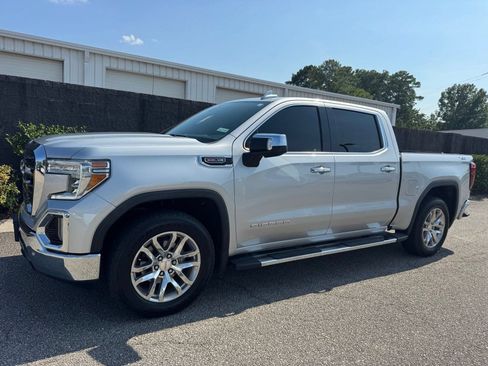 Used 2021 GMC Sierra 1500 SLT w/ SLT Premium Plus Package AWD/4WD image 4