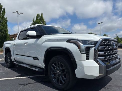 Used 2023 Toyota Tundra Platinum AWD/4WD image 3