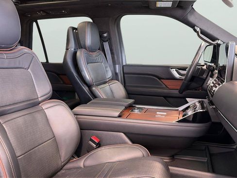 Used 2023 Lincoln Navigator Black Label AWD/4WD image 32