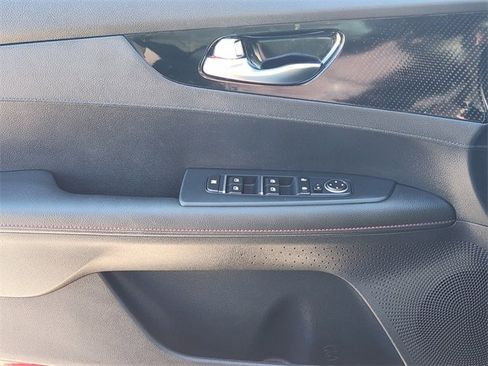 Used 2021 Kia Forte GT image 23