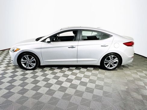 Used 2017 Hyundai Elantra Limited w/ Limited Tech Package 04 FWD image 4