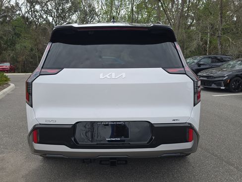 New 2026 Kia EV9 GT-Line image 7