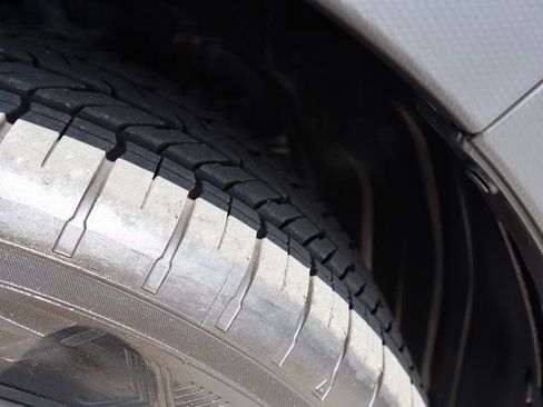 Used 2025 Subaru Crosstrek 2.0i Premium image 51