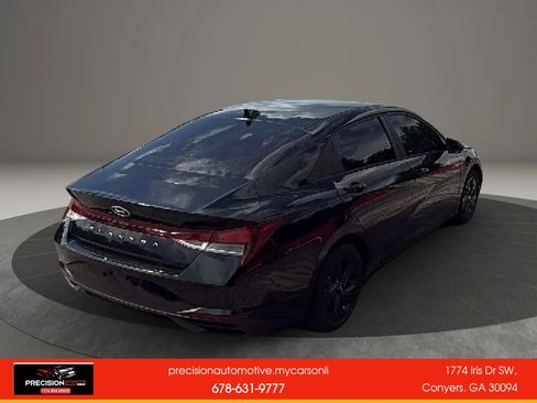 Used 2023 Hyundai Elantra SEL w/ Cargo Package FWD image 6