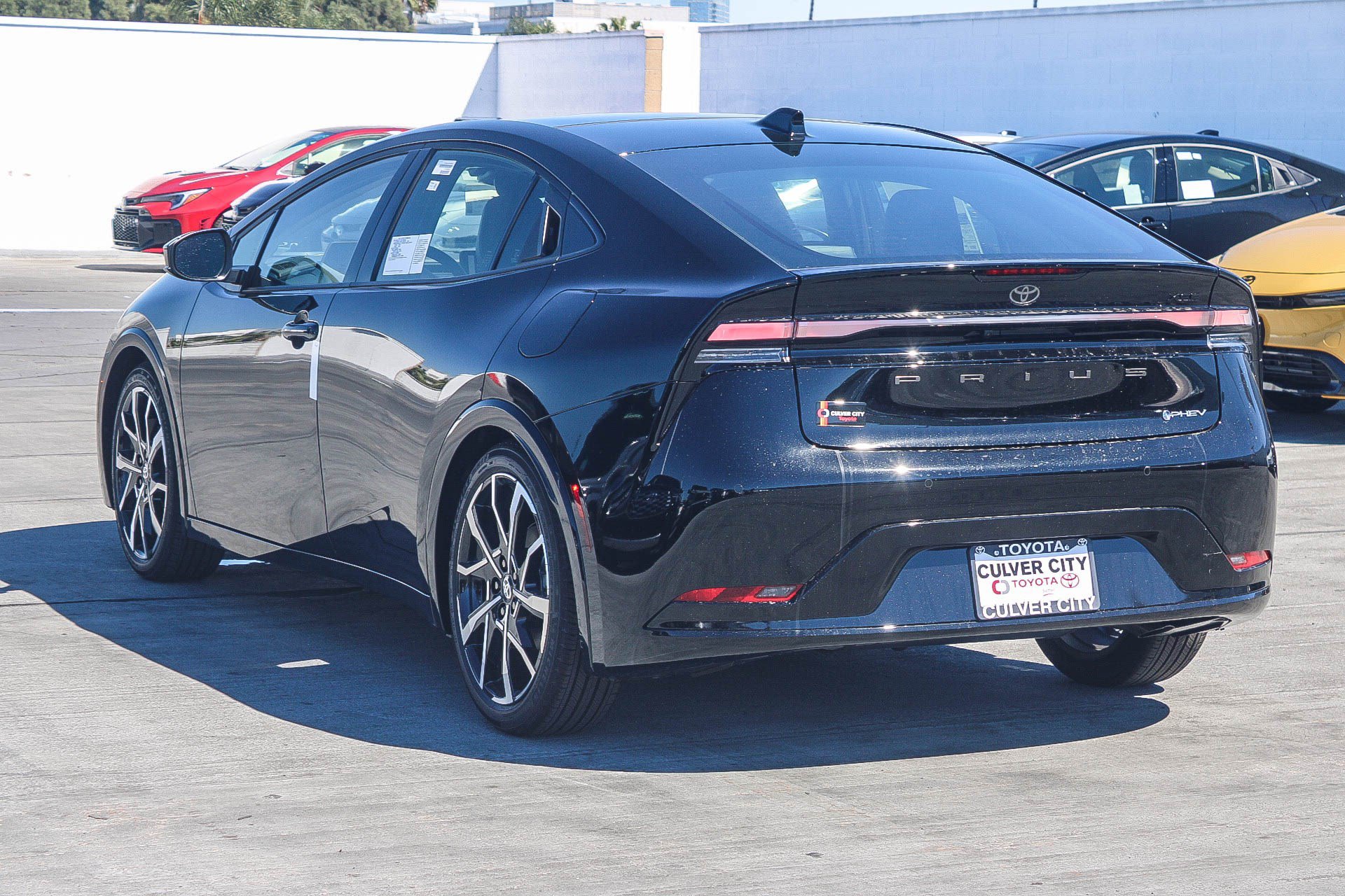 New 2027 Toyota Prius Plug-In Hybrid FWD image 7