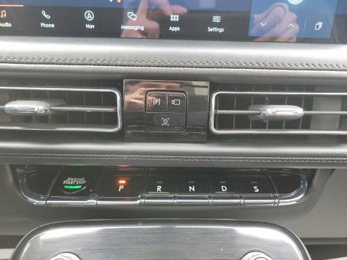 Certified 2023 Lincoln Nautilus Reserve image 38