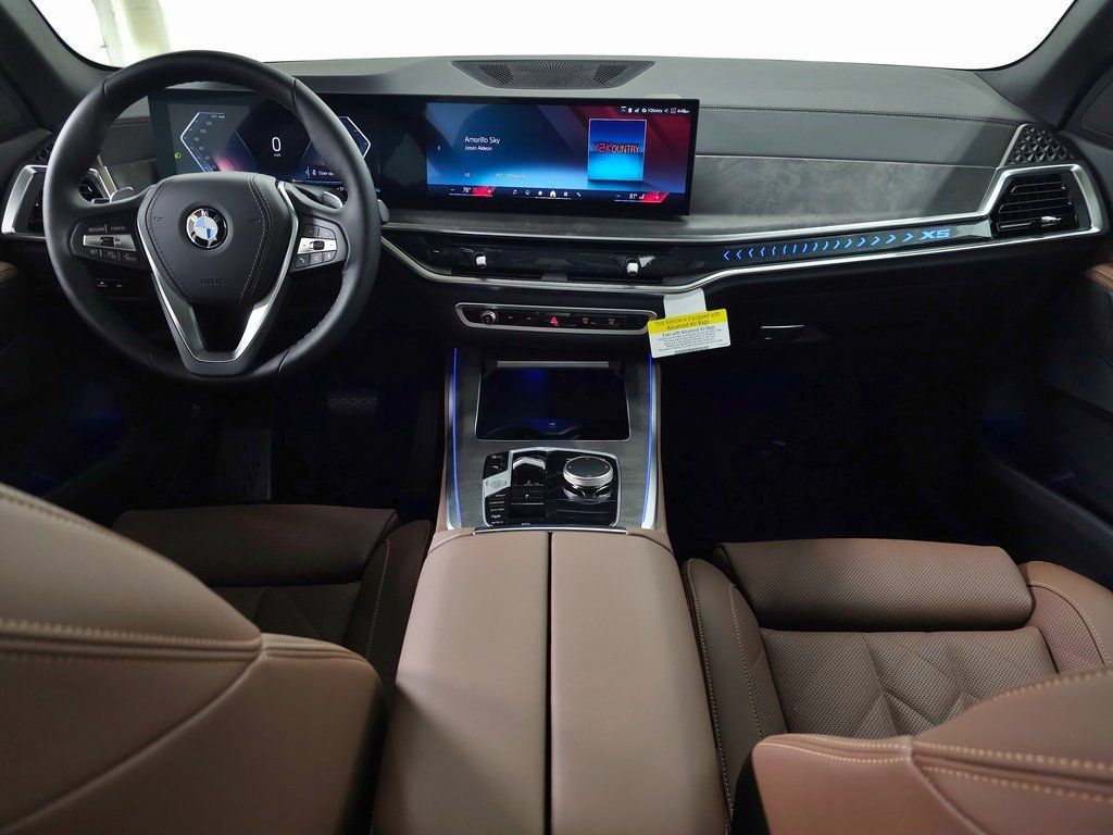Used 2026 BMW X5 xDrive40i w/ Parking Assistance Package AWD/4WD image 8