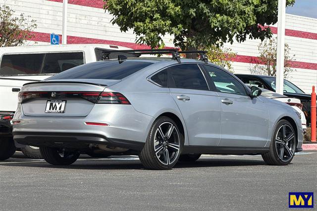 Used 2025 Honda Accord Sport image 4