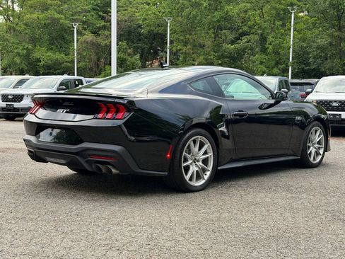 Used 2025 Ford Mustang GT Premium RWD image 7