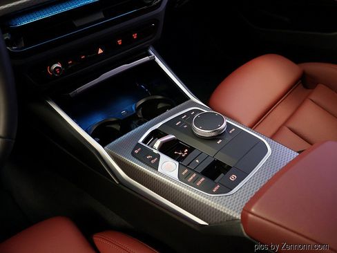 Certified 2025 BMW 330i xDrive Sedan AWD/4WD image 20