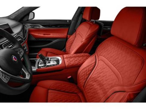 Certified 2022 BMW ALPINA B7 xDrive w/ Luxury Rear Seating Package image 9