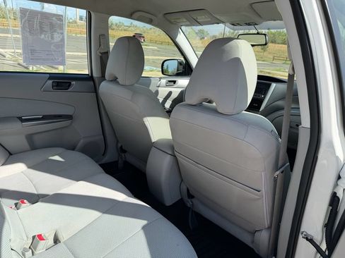 Used 2012 Subaru Forester 2.5X w/ Alloy Wheel Pkg AWD/4WD image 17