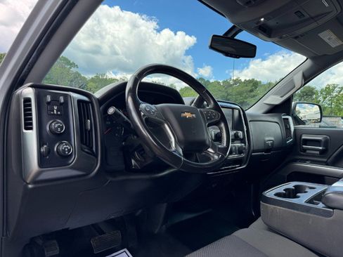 Used 2017 Chevrolet Silverado 1500 LT w/ LT Convenience Package AWD/4WD image 14