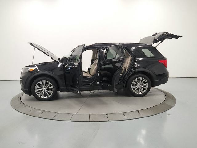 Used 2023 Ford Explorer XLT w/ Equipment Group 202A RWD image 13