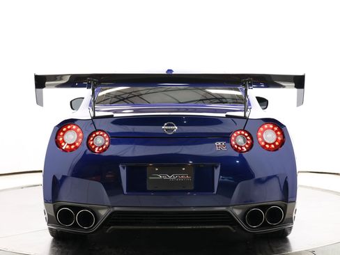 Used 2014 Nissan GT-R Premium image 50
