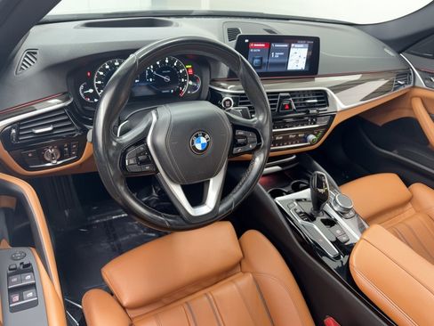 Used 2017 BMW 530i RWD image 4