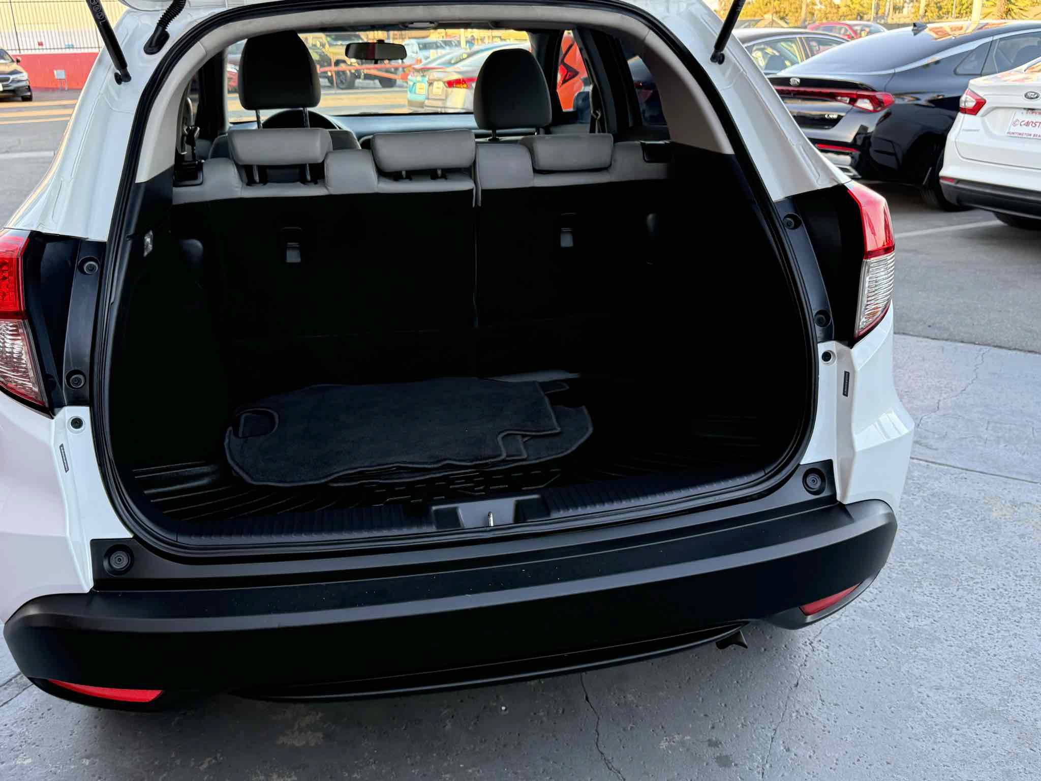 Used 2020 Honda HR-V LX image 22