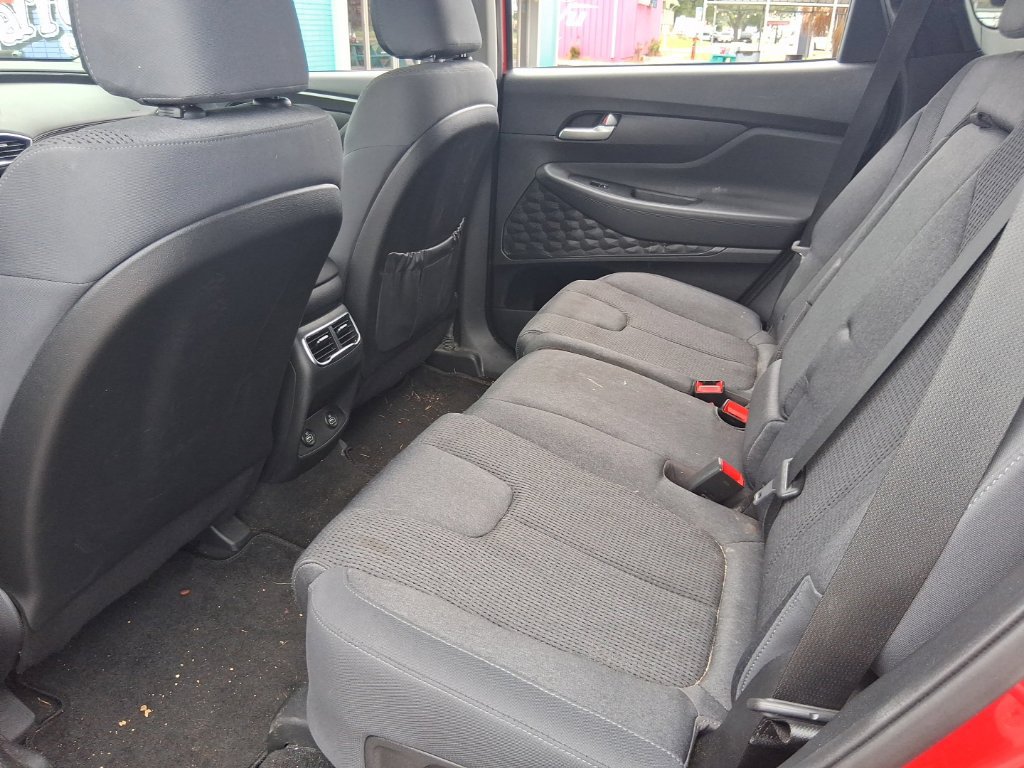 Used 2021 Hyundai Santa Fe SEL FWD image 13