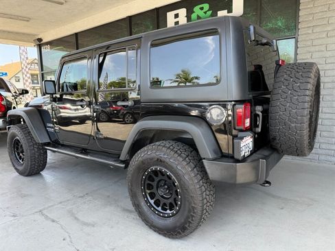 Used 2016 Jeep Wrangler Unlimited Sport AWD/4WD image 6