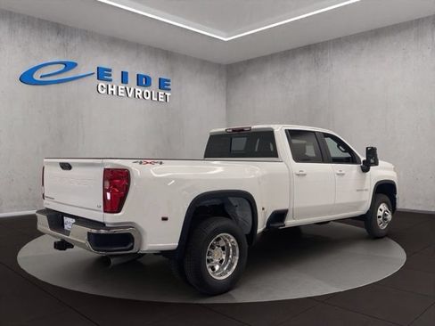 New 2026 Chevrolet Silverado 3500 LT w/ All Star Edition AWD/4WD image 14