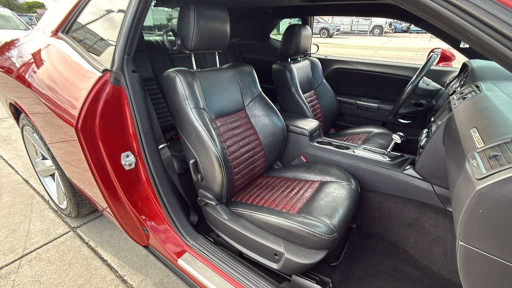 Used 2009 Dodge Challenger R/T RWD image 30