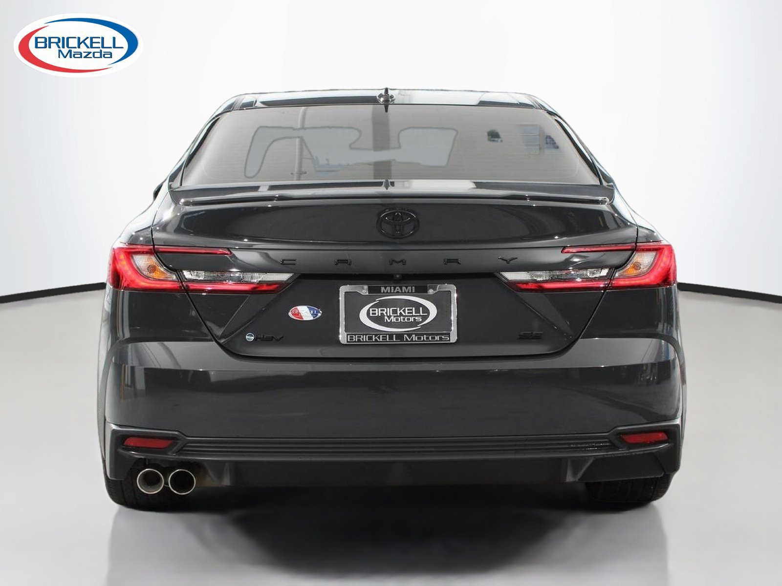 Used 2025 Toyota Camry SE FWD image 6