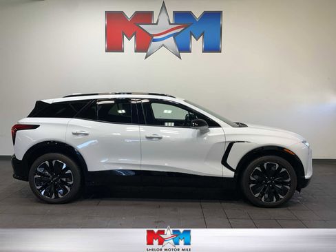 Used 2024 Chevrolet Blazer EV RS image 1