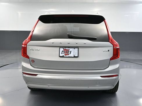 Used 2024 Volvo XC90 B5 Plus AWD/4WD image 6
