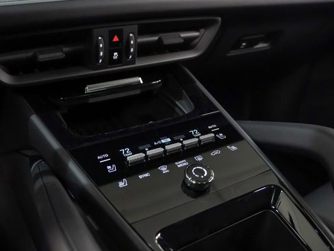 New 2026 Porsche Cayenne S image 32