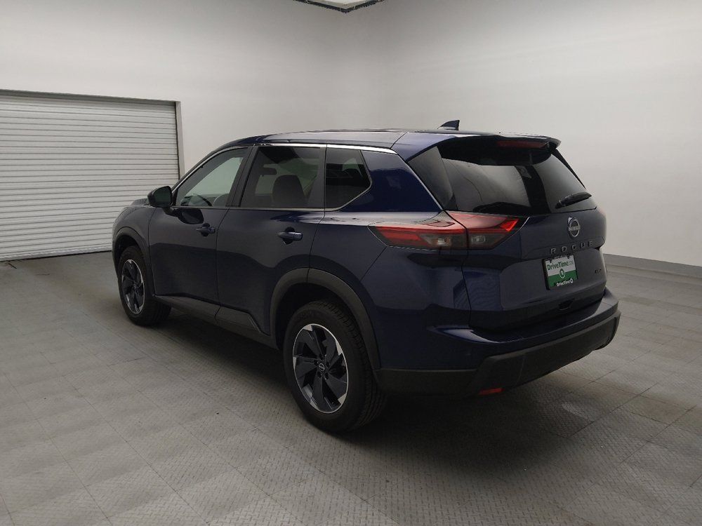 Used 2025 Nissan Rogue SV AWD/4WD image 5