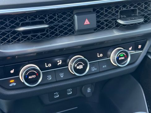 Certified 2025 Acura ADX A-Spec image 25