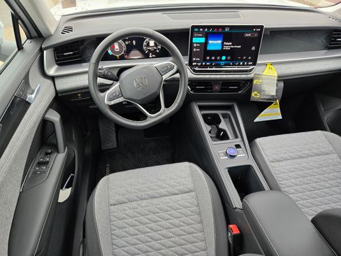 New 2026 Volkswagen Tiguan S image 8