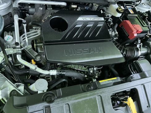 Used 2023 Nissan Rogue SV AWD/4WD image 28