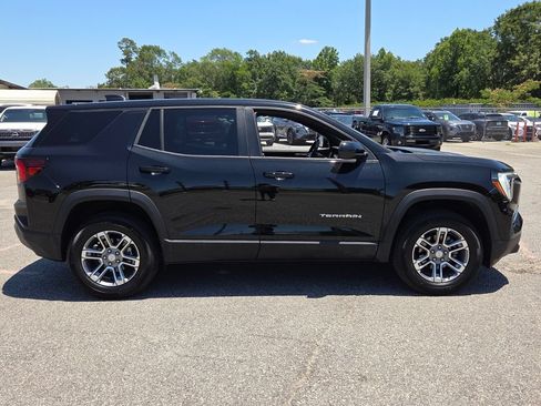 Certified 2026 GMC Terrain Elevation FWD image 11