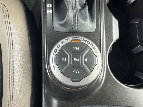 Used 2022 Ford Bronco Wildtrak AWD/4WD image 32