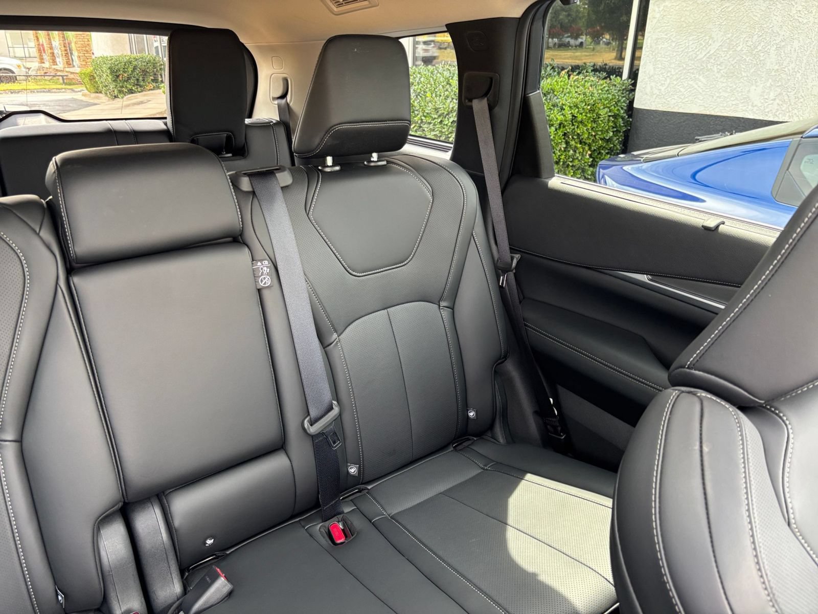 Used 2026 INFINITI QX60 Luxe FWD image 41