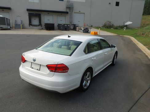 Used 2012 Volkswagen Passat 2.5 SE FWD image 75