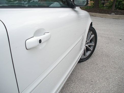 Used 2011 Volvo C70 T5 w/ Convenience Pkg FWD image 28