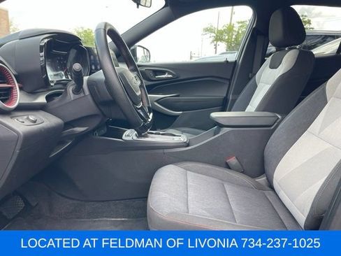 Certified 2024 Chevrolet Trax RS w/ Driver Confidence Package FWD image 6
