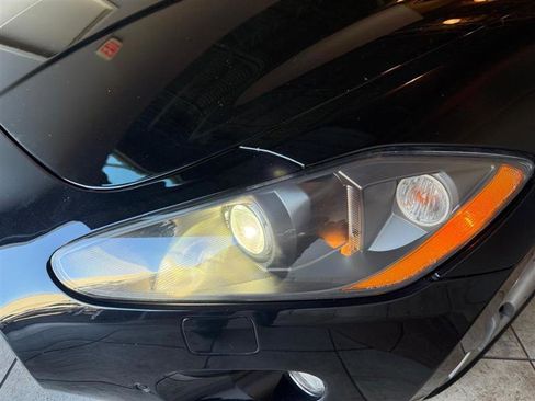 Used 2010 Maserati GranTurismo Convertible image 15