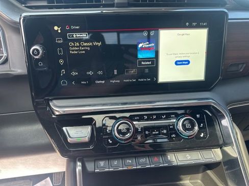 Used 2025 GMC Sierra 2500 Denali Ultimate w/ Max Trailering Package AWD/4WD image 19