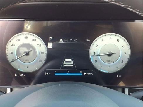 New 2026 Hyundai Elantra Limited FWD image 12