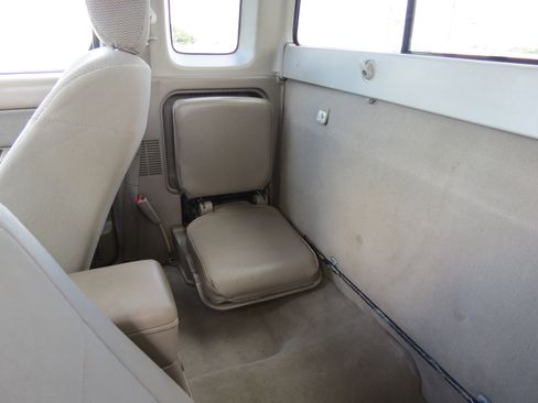 Used 2004 Nissan Frontier XE w/ (VTP) Value Truck Pkg image 29