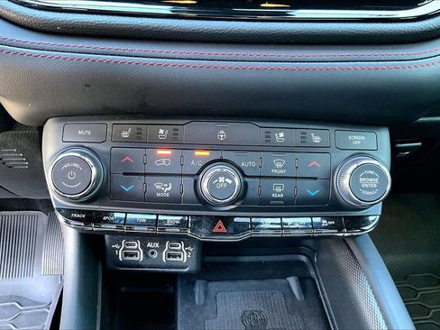 Used 2024 Dodge Durango R/T w/ Tow 'N Go Package image 19