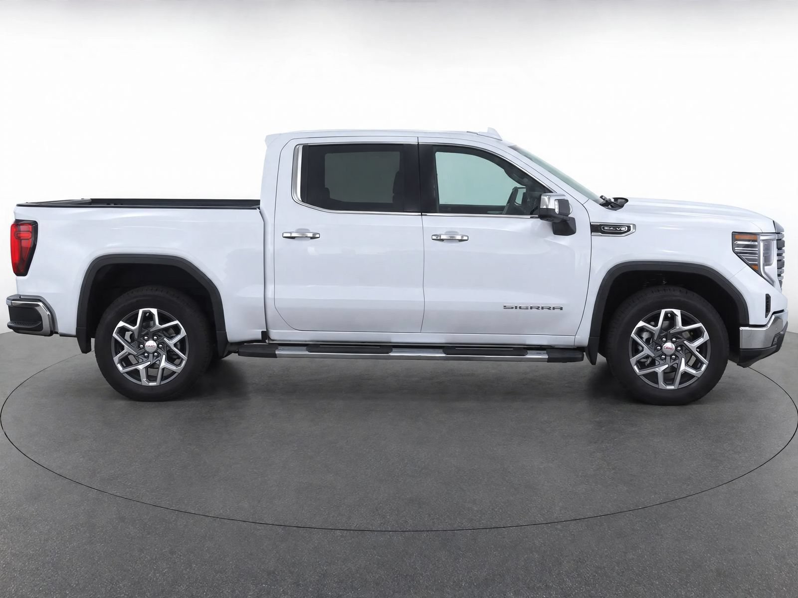 Used 2023 GMC Sierra 1500 SLT w/ SLT Premium Package RWD image 6